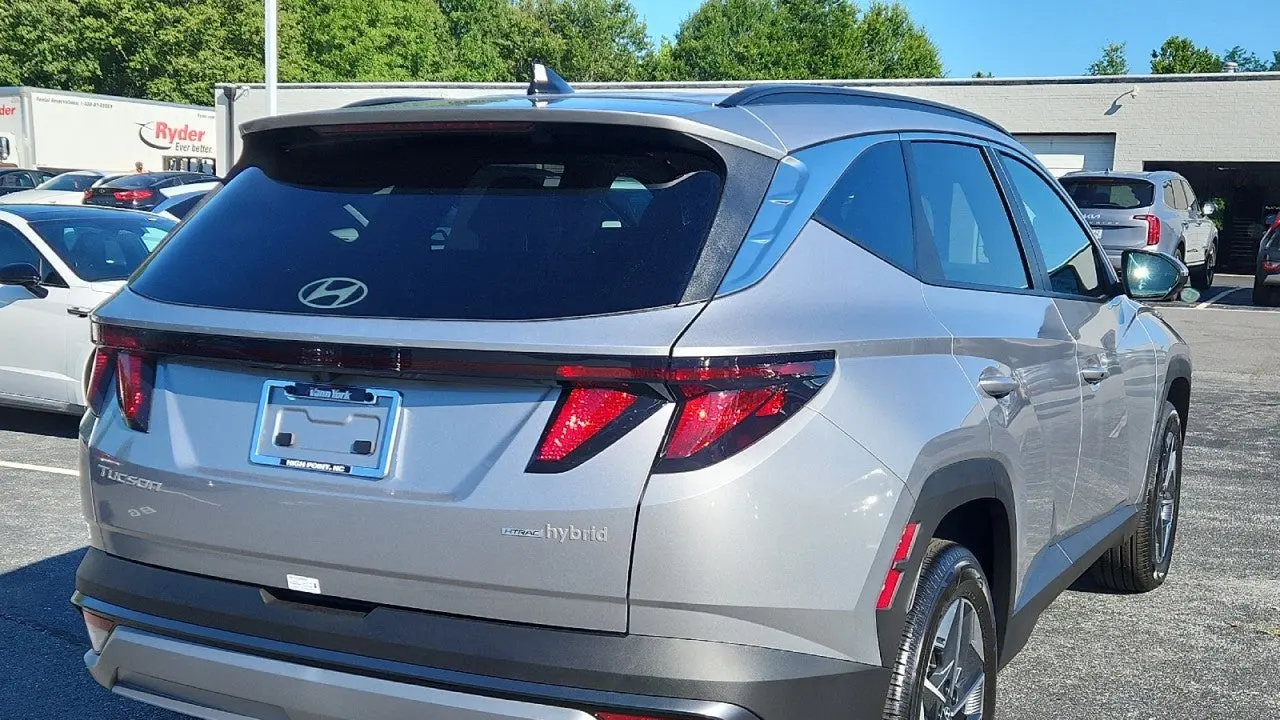 2026 Hyundai TUCSON Hybrid SEL