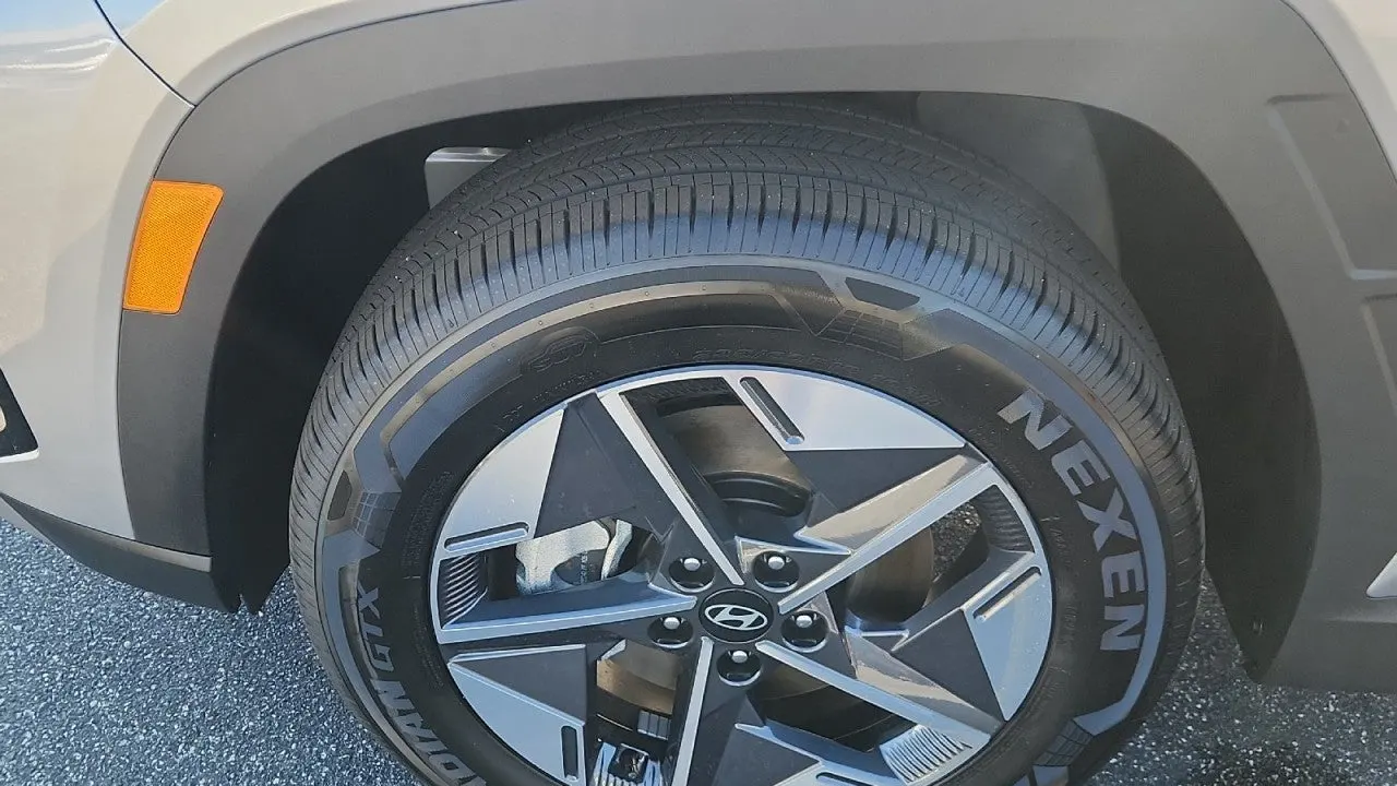 2026 Hyundai TUCSON Hybrid SEL