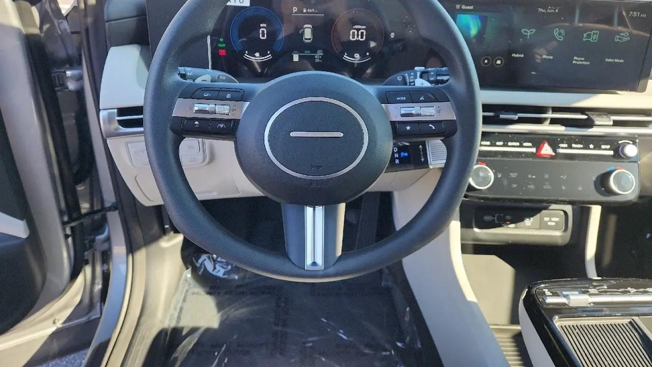 2026 Hyundai TUCSON Hybrid SEL