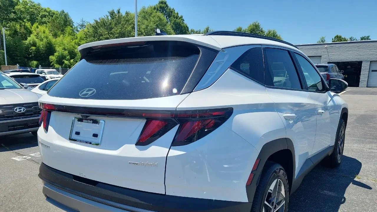 2026 Hyundai TUCSON Hybrid SEL