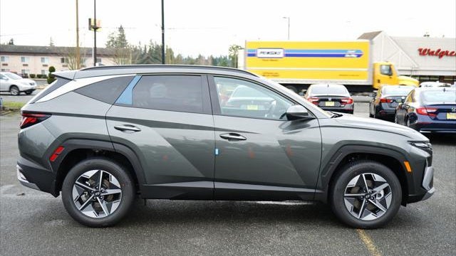 2026 Hyundai TUCSON Hybrid SEL