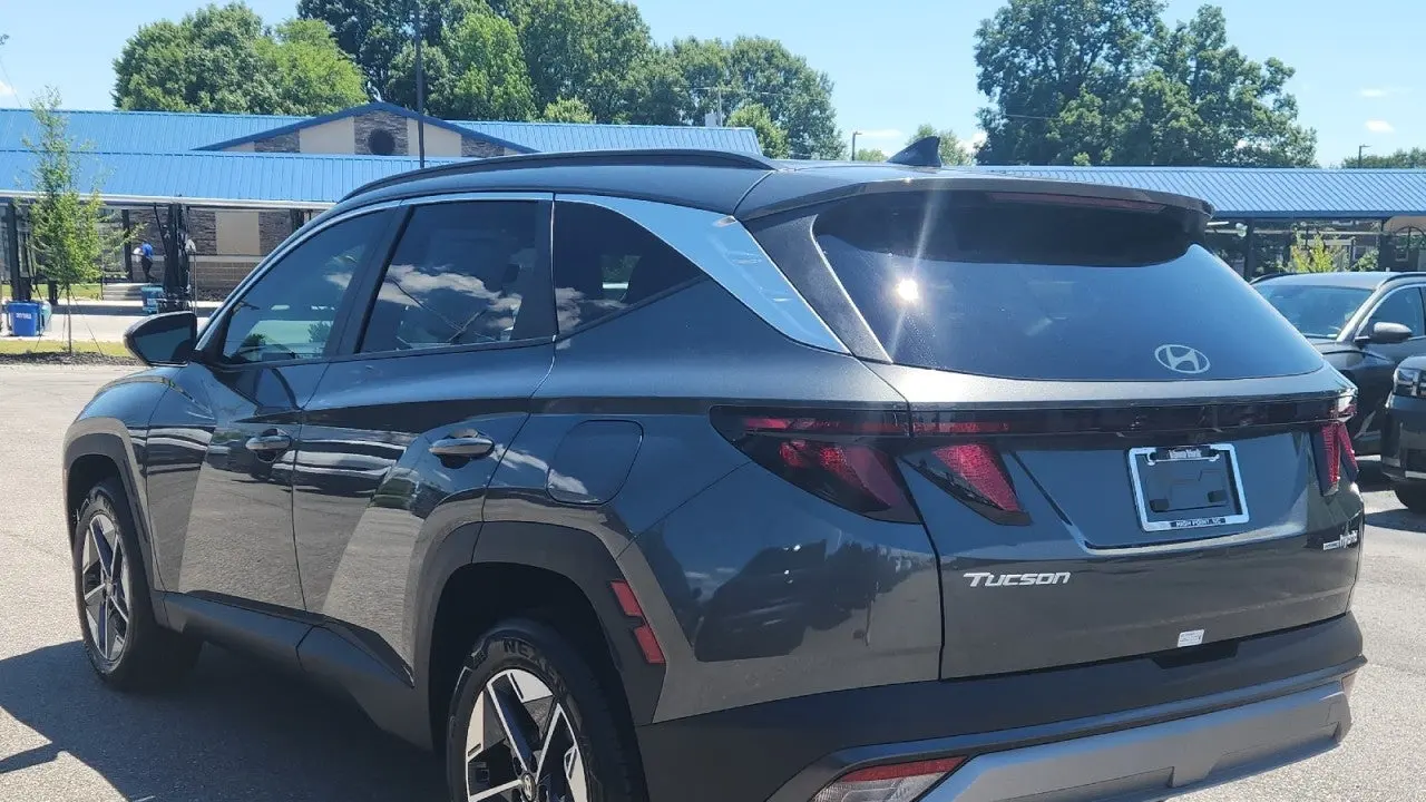 2026 Hyundai TUCSON Hybrid SEL