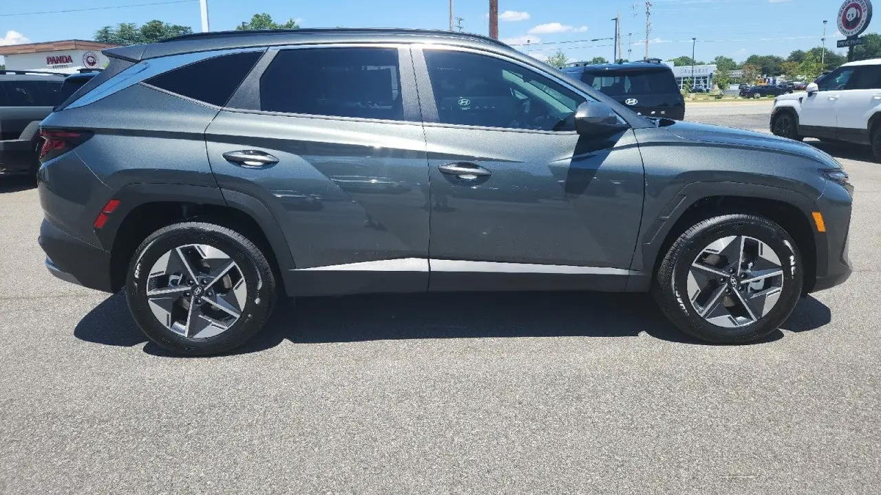 2026 Hyundai TUCSON Hybrid SEL