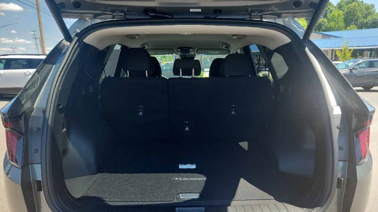 2026 Hyundai TUCSON Hybrid SEL