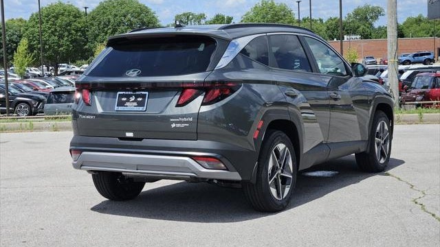 2026 Hyundai TUCSON Hybrid SEL