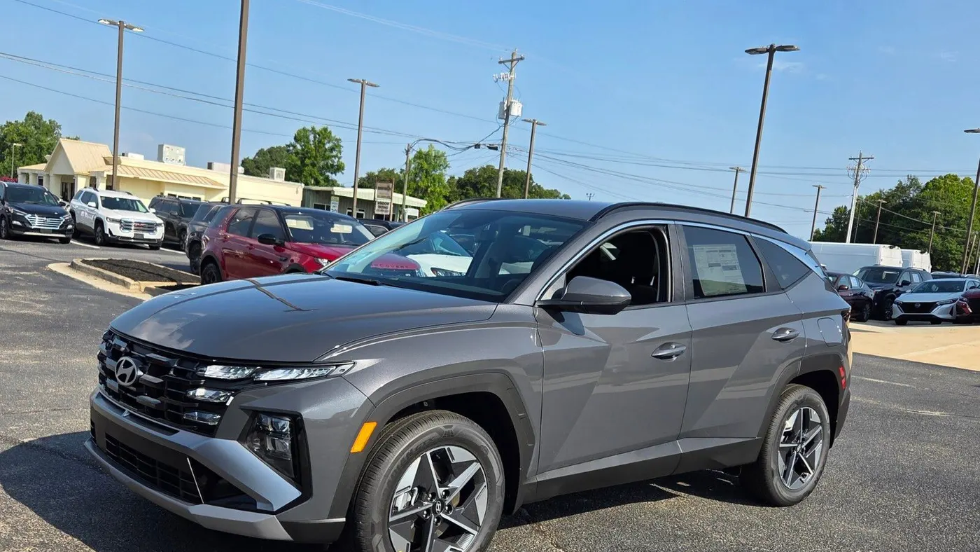 2026 Hyundai TUCSON Hybrid SEL
