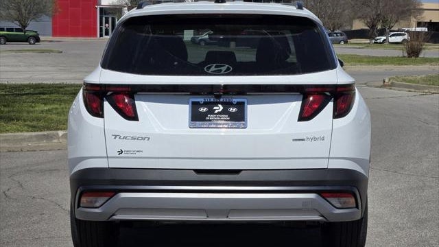 2026 Hyundai TUCSON Hybrid SEL