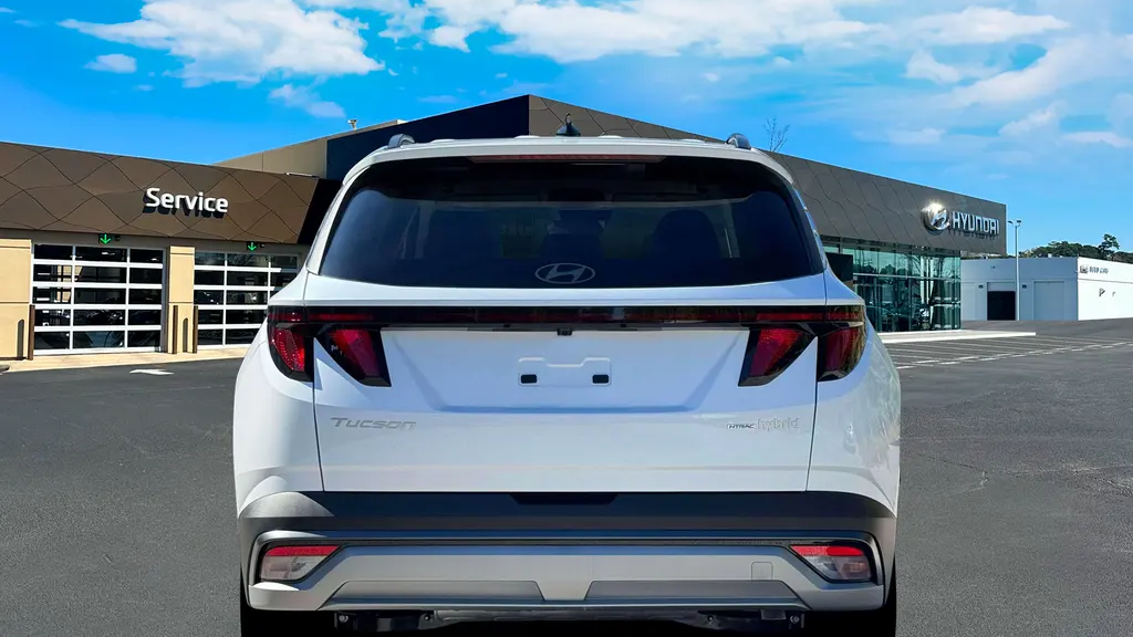 2026 Hyundai TUCSON Hybrid SEL