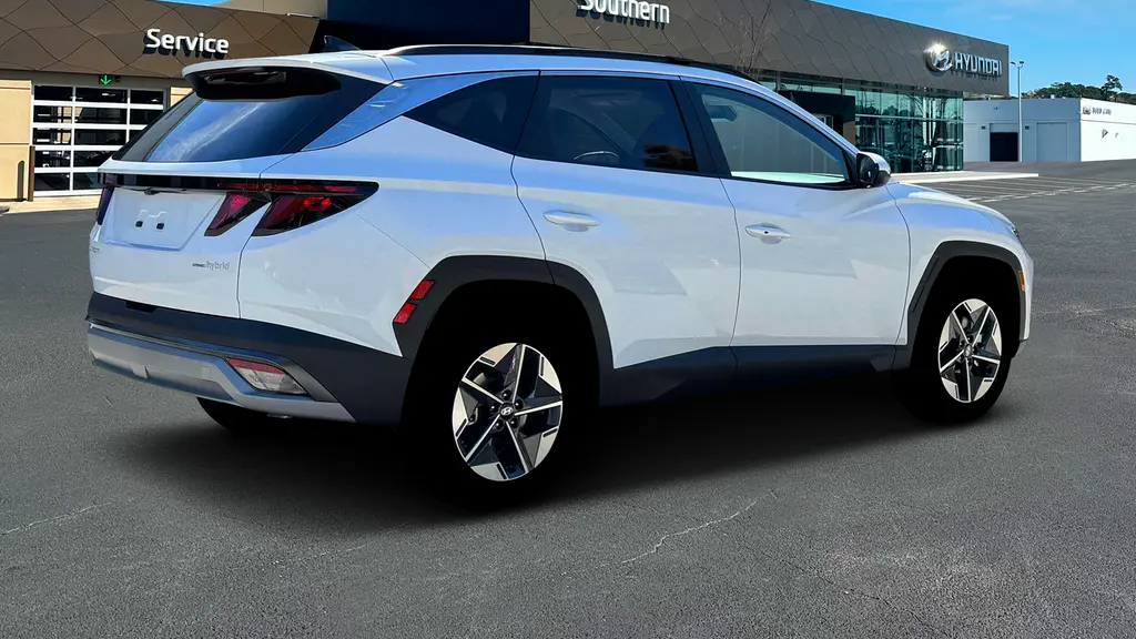 2026 Hyundai TUCSON Hybrid SEL