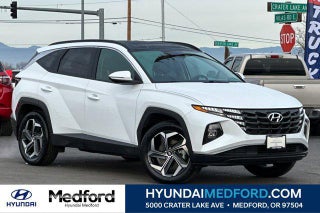 2024 Hyundai TUCSON Hybrid with White Pearl Exterior