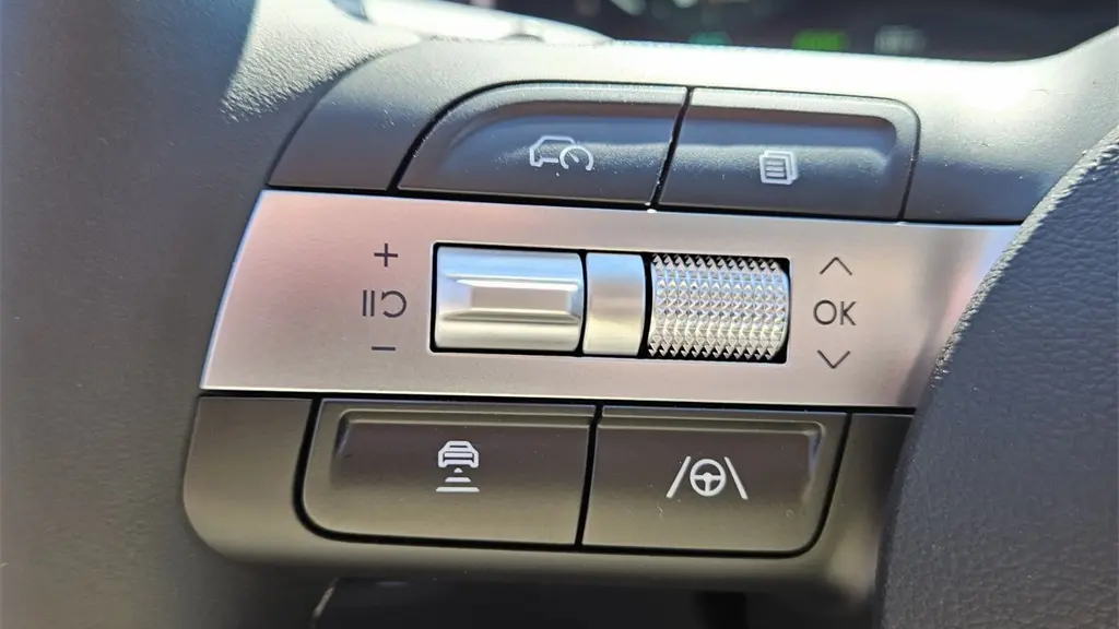 2026 Hyundai TUCSON Hybrid SEL Convenience