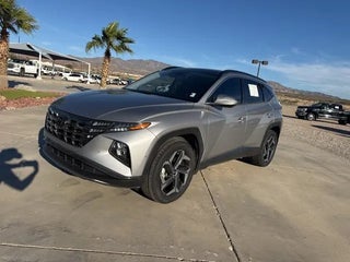 2022 Hyundai TUCSON Hybrid with Shimmering Silver Exterior