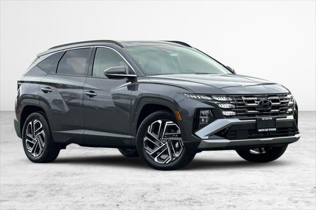 2025 Hyundai TUCSON Hybrid Limited — photo 1 of 12