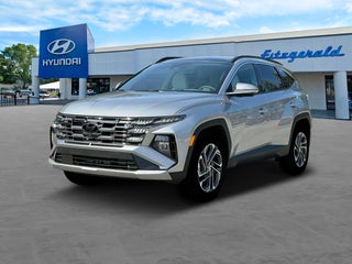 2025 Hyundai TUCSON Hybrid with Shimmering Silver Exterior
