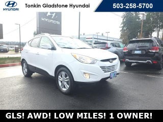 2013 Hyundai TUCSON with Winter White Exterior