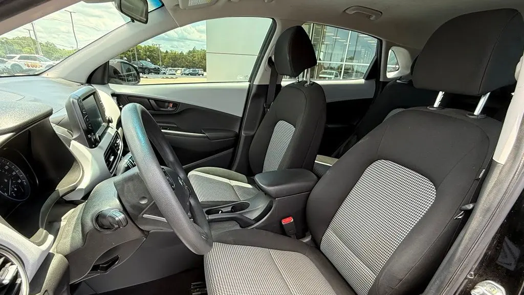 2021 Hyundai KONA SE