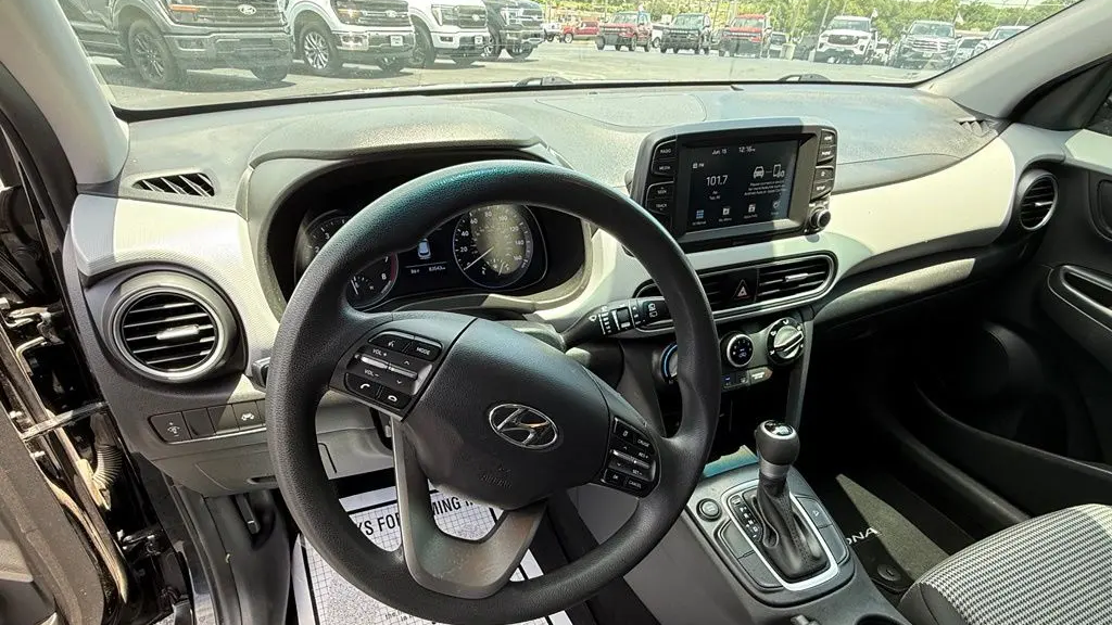 2021 Hyundai KONA SE