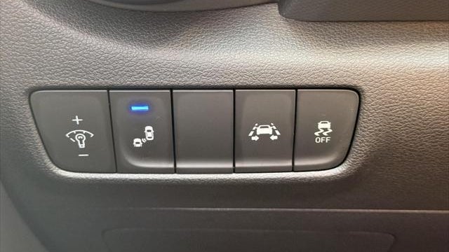 2020 Hyundai KONA SEL