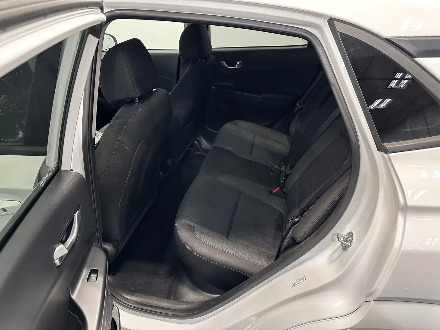 2023 Hyundai Kona - $19,299