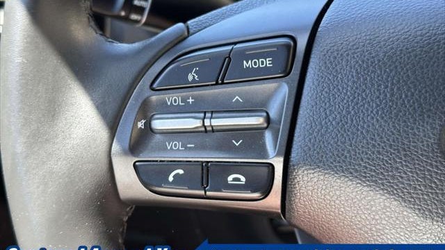 2021 Hyundai KONA SEL