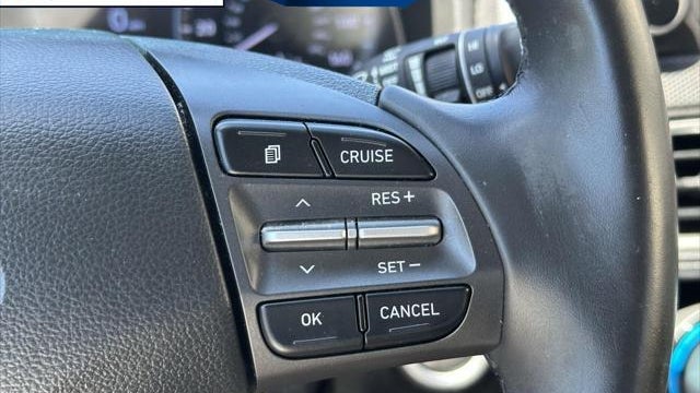 2021 Hyundai KONA SEL