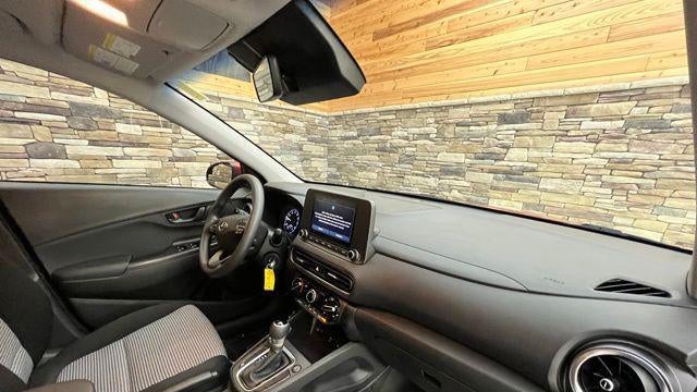 2022 Hyundai KONA SE