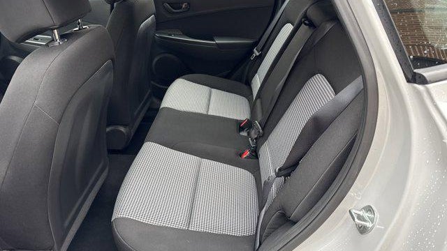 2022 Hyundai KONA SE