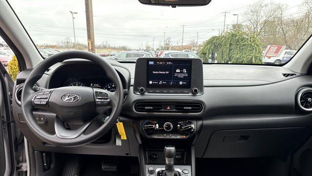 2022 Hyundai KONA SE