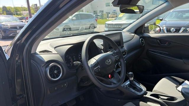 2022 Hyundai KONA SE