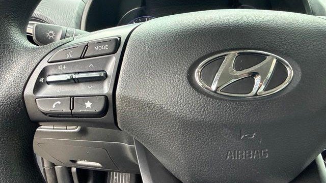 2023 Hyundai KONA SE