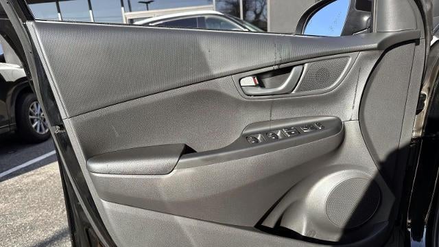 2023 Hyundai KONA SE