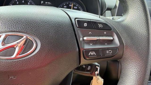 2022 Hyundai KONA SE