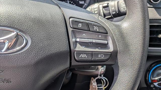 2023 Hyundai KONA SE
