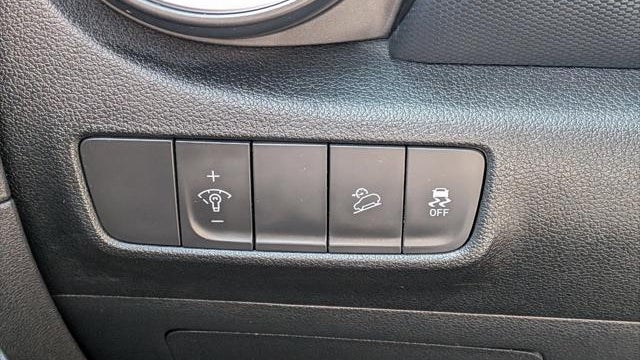 2023 Hyundai KONA SE