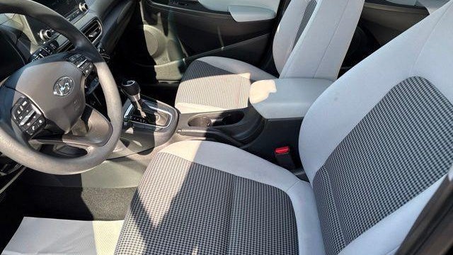 2023 Hyundai KONA SE