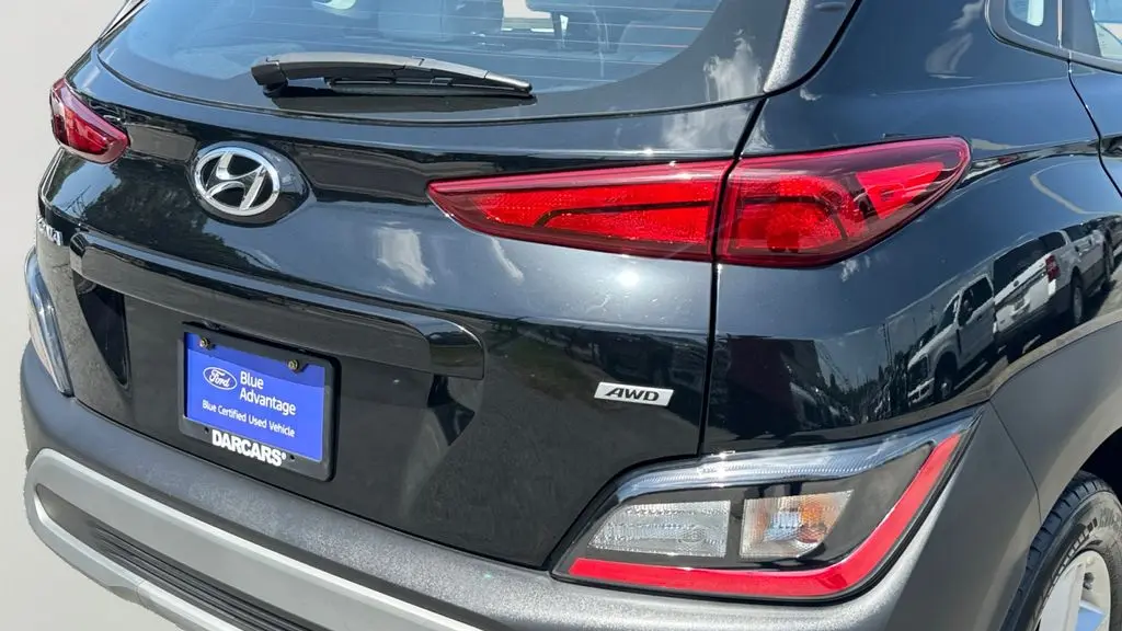 2023 Hyundai KONA SE