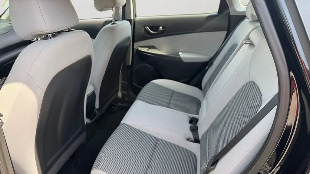 2023 Hyundai KONA SE