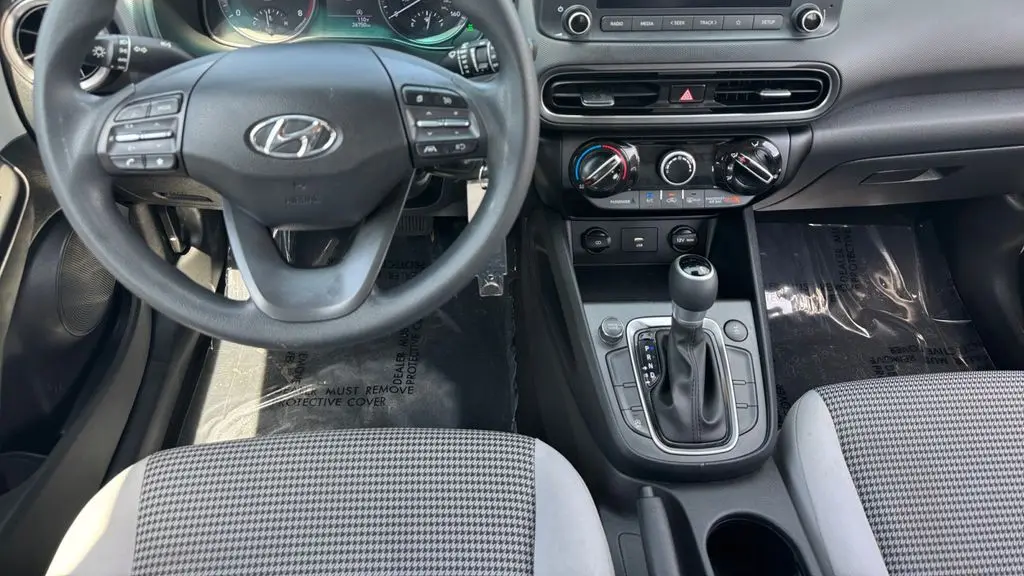 2023 Hyundai KONA SE