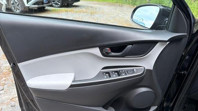 2023 Hyundai KONA SE