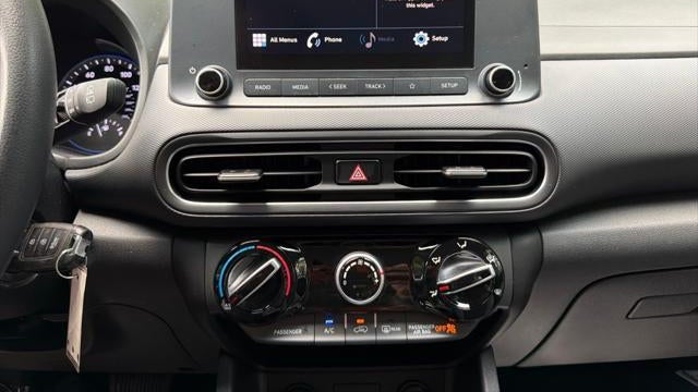 2023 Hyundai KONA SE