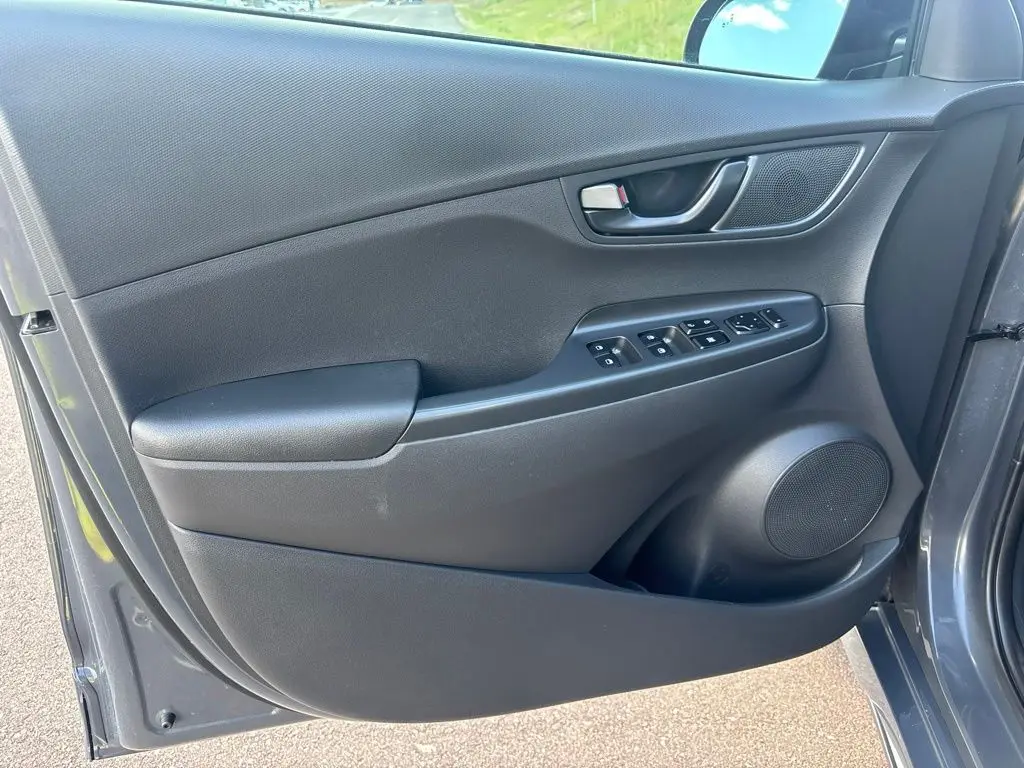 2023 Hyundai Kona - $21,607