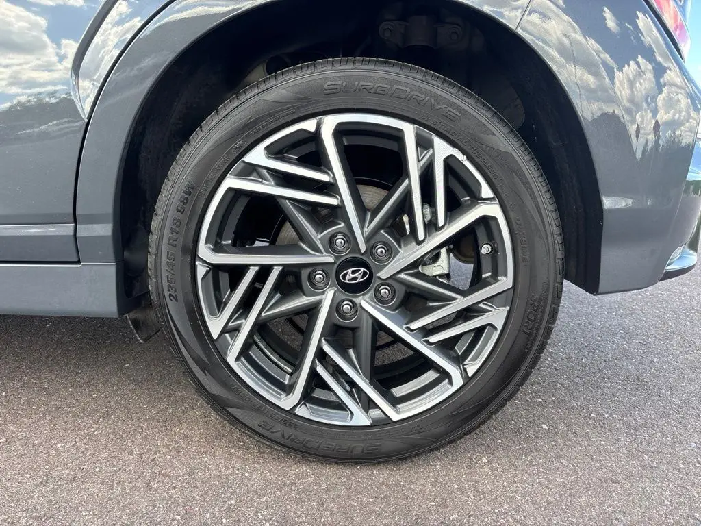 2023 Hyundai Kona - $21,607