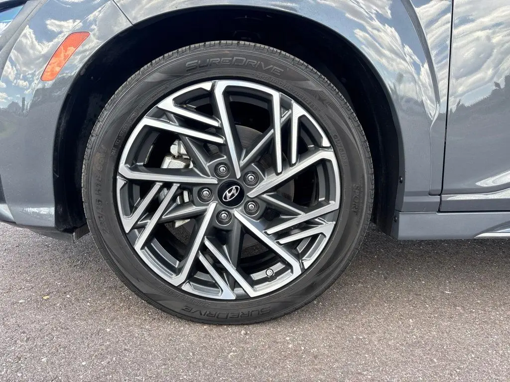 2023 Hyundai Kona - $21,607