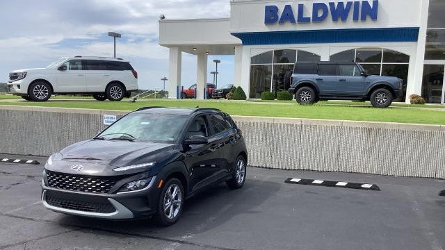 2023 Hyundai KONA SEL