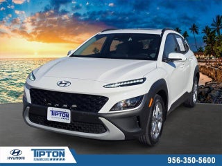 2023 Hyundai KONA with Lunar White Exterior