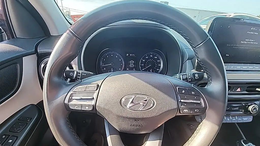 2023 Hyundai KONA SEL