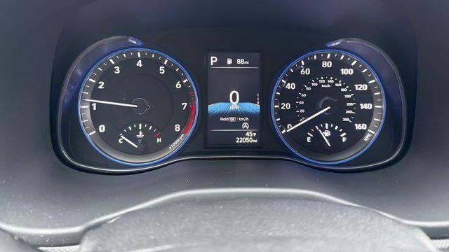 2022 Hyundai KONA SEL