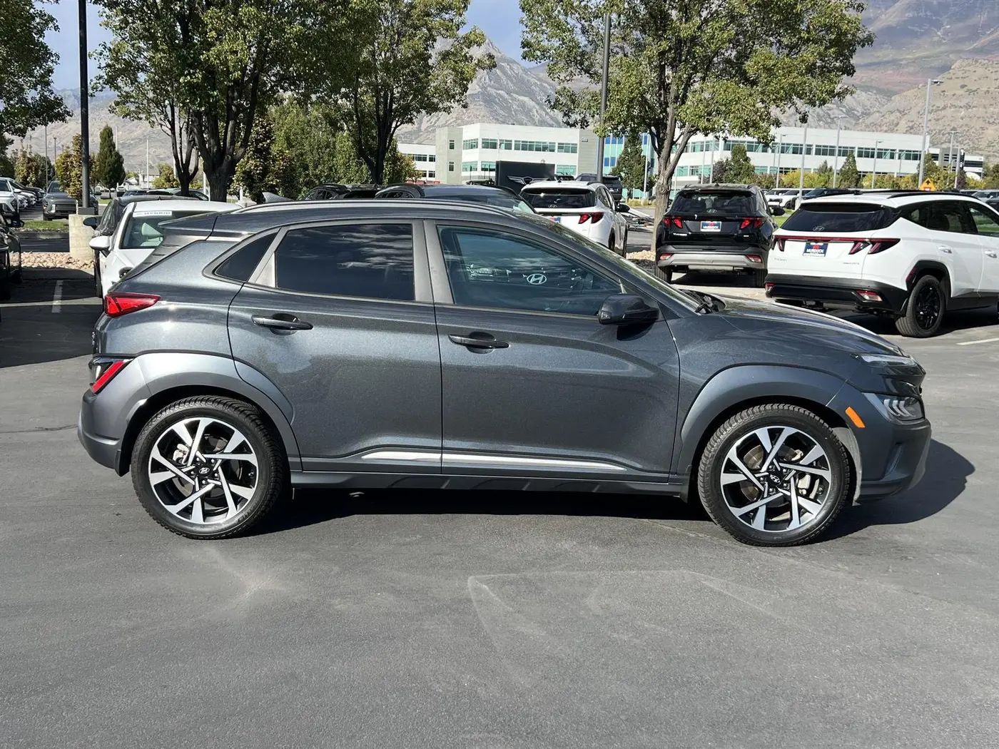 2022 Hyundai Kona - $20,073