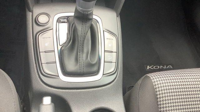2020 Hyundai KONA SEL Plus