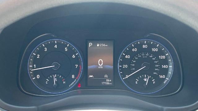 2022 Hyundai KONA SEL